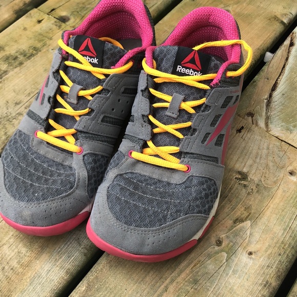 Women's Reebok shoes - Picture 2 of 5